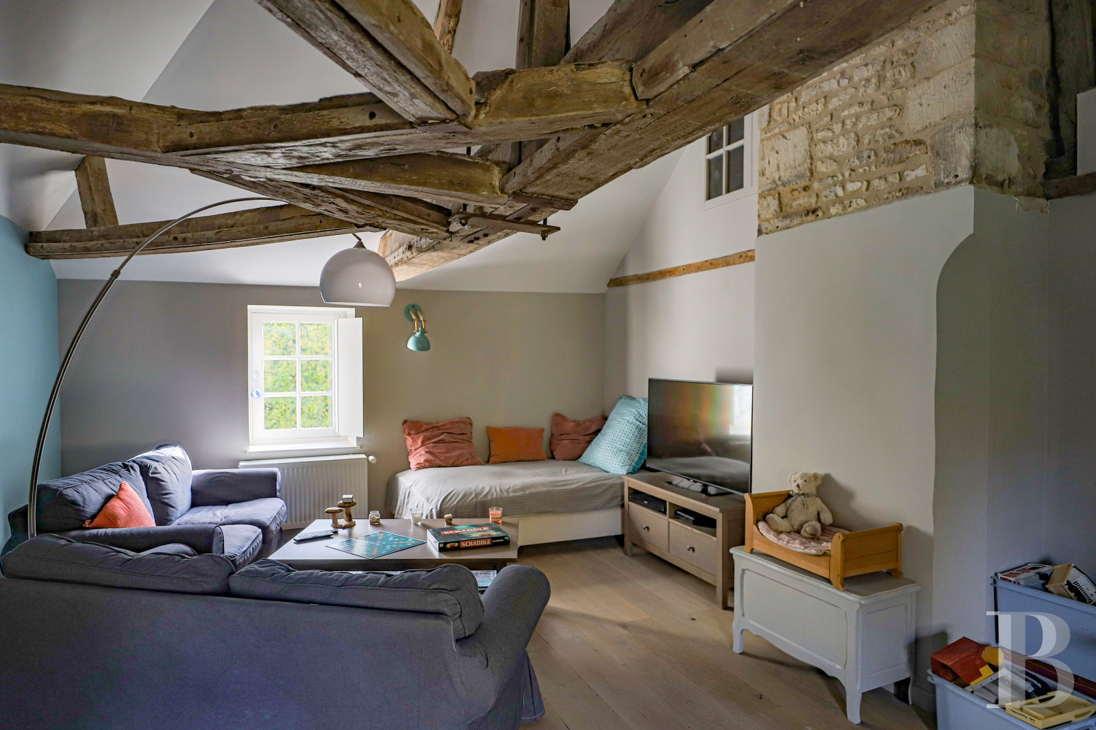 En Normandie, à Falaise, une maison des 17e et 18e siècles au cœur d’un quartier historique - photo  n°31